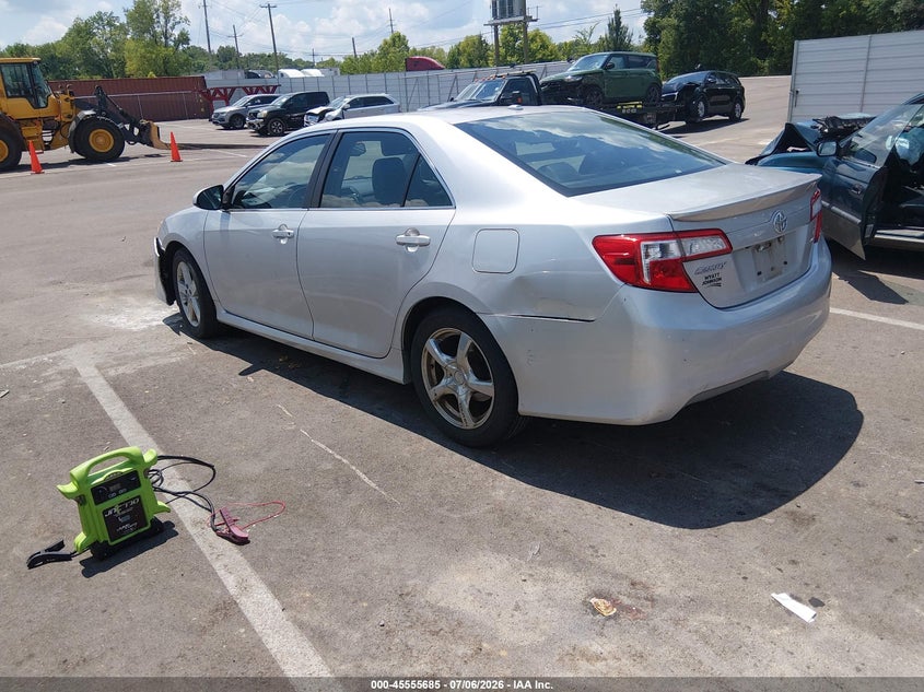 2014 TOYOTA CAMRY auction photo 3