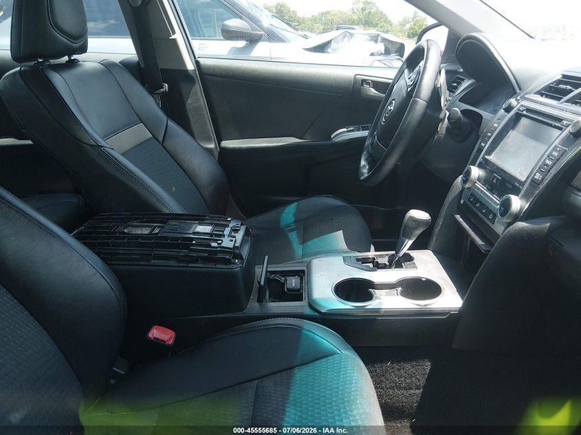 2014 TOYOTA CAMRY auction photo 5