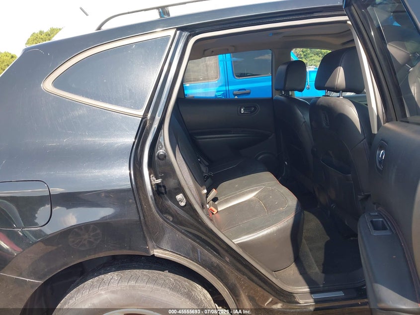 2010 NISSAN ROGUE auction photo 8