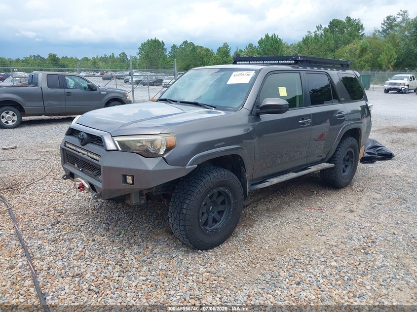 Vin: jtebu5jr6e5165905, lot: 46054051, toyota 4runner sr5 20142