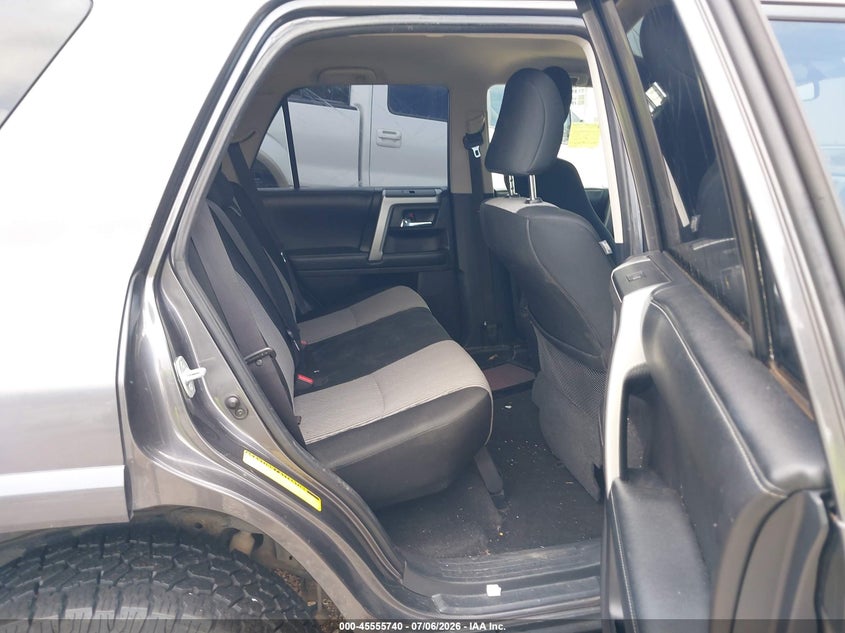 2014 TOYOTA 4RUNNER auction photo 8