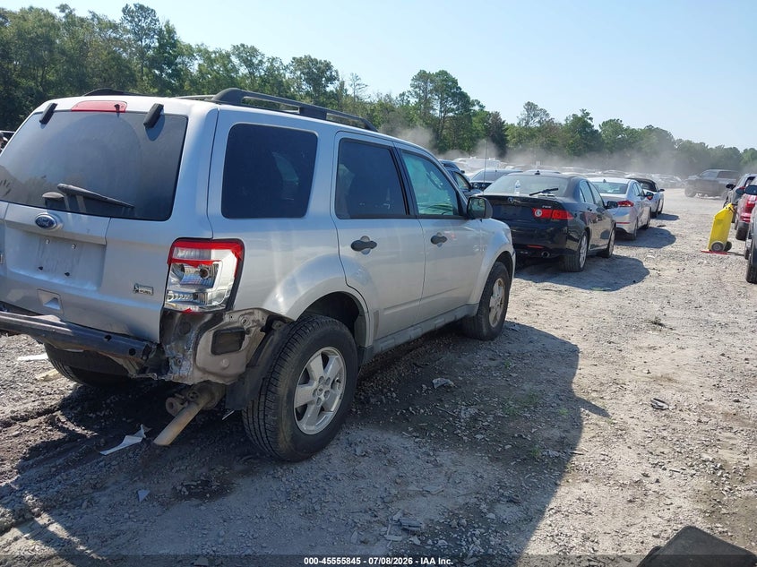 Vin: 1fmcu0dg1ckc13083, lot: 46054156, ford escape xlt 20124