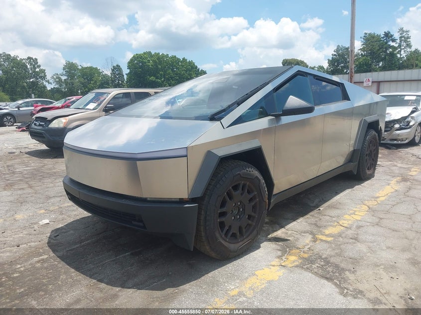 2024 TESLA CYBERTRUCK auction photo 2