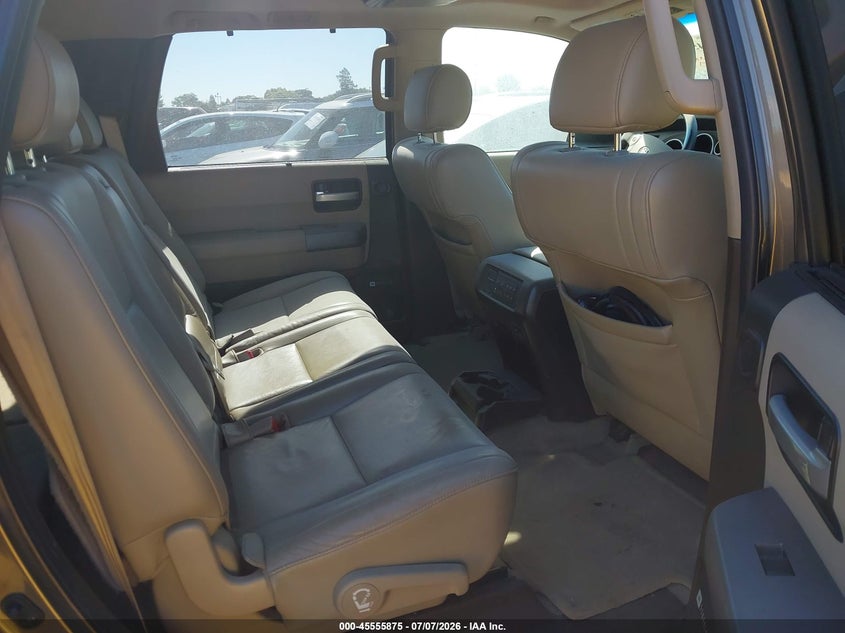 2010 Toyota Sequoia Limited 5.7L V8 VIN: 5TDJY5G16AS033284 Lot: 45555875