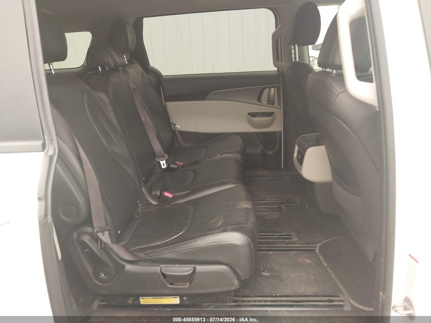 2022 KIA CARNIVAL MPV auction photo 8