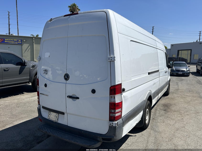 2015 MERCEDES-BENZ SPRINTER 2500 auction photo 4