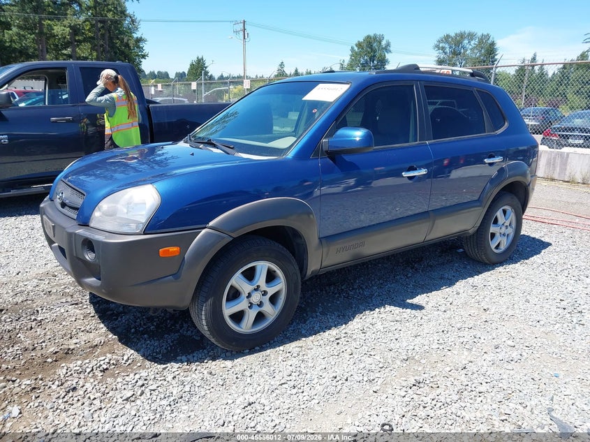2005 HYUNDAI TUCSON auction photo 2