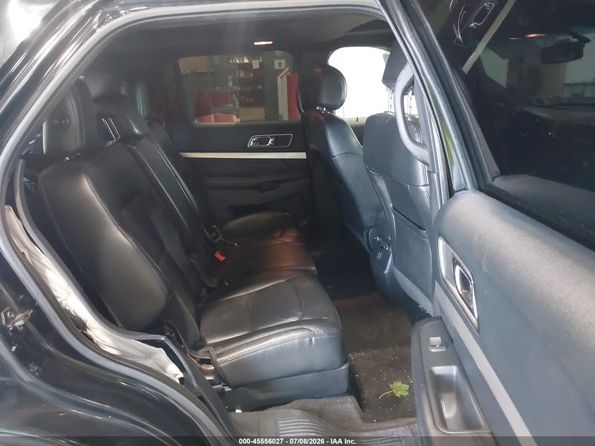 2016 FORD EXPLORER auction photo 8