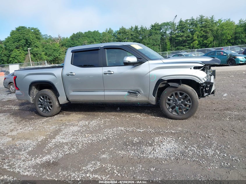 TOYOTA TUNDRA - zdjęcie 13
