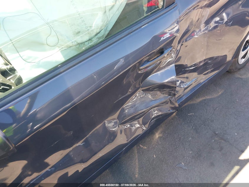 2014 TOYOTA PRIUS auction photo 6