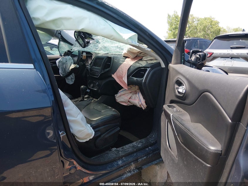 2020 JEEP CHEROKEE auction photo 5