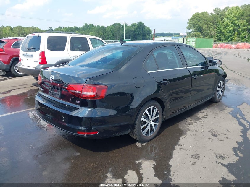 2017 VOLKSWAGEN JETTA auction photo 4