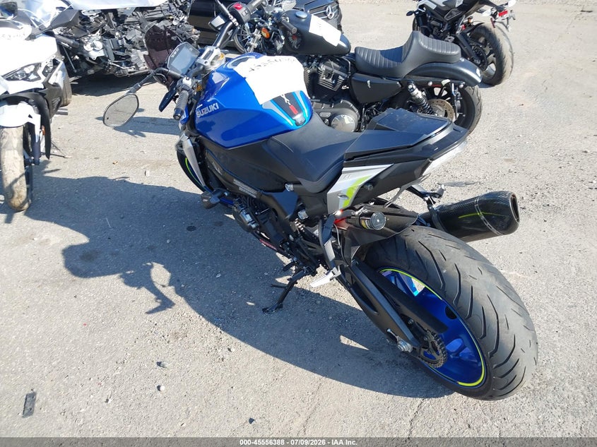 2022 SUZUKI GSX-S1000 auction photo 3