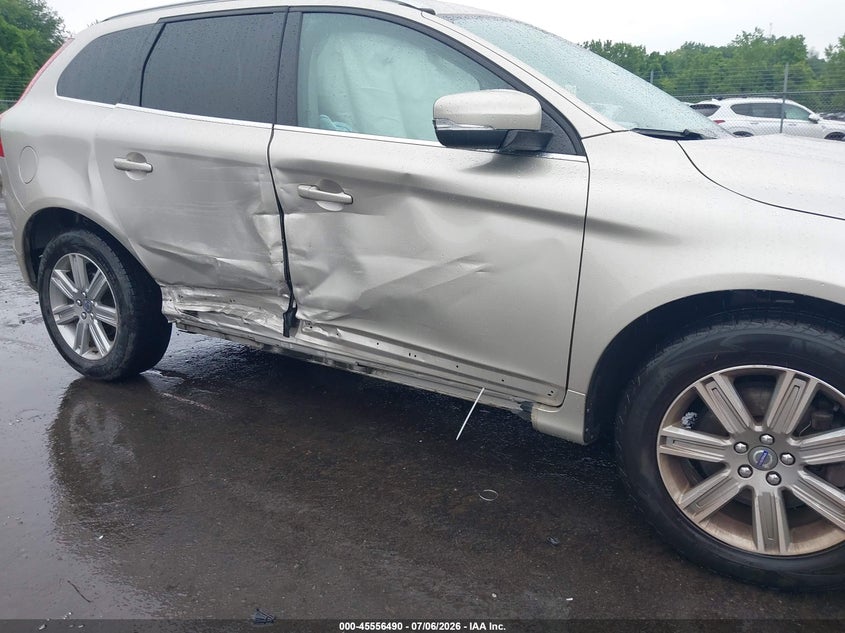 2017 Volvo Xc60 T5 Inscription VIN: YV440MRU6H2000435 Lot: 45556490