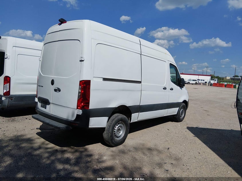 AtlanticExpress - Freightliner Sprinter 2500