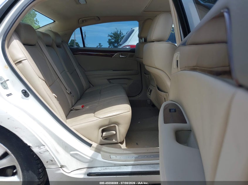 2010 TOYOTA AVALON auction photo 8