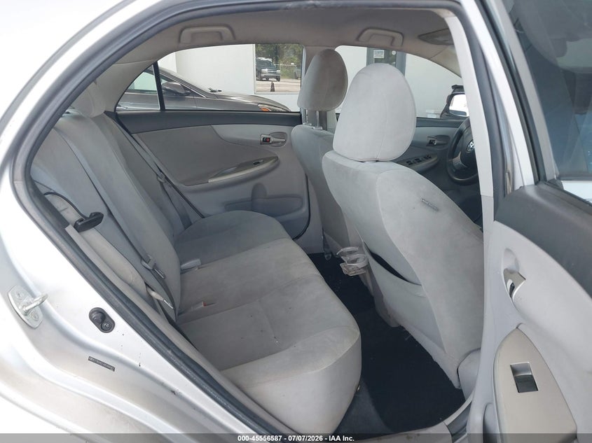 2011 TOYOTA COROLLA auction photo 8