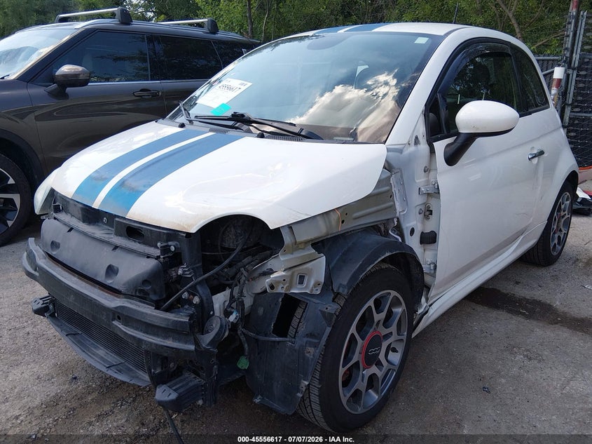 2015 FIAT 500 auction photo 2
