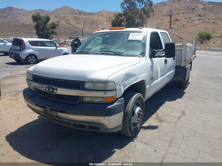 2002 CHEVROLET SILVERADO 3500 auction photo 2