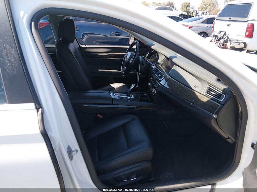 2013 BMW 740LI auction photo 5