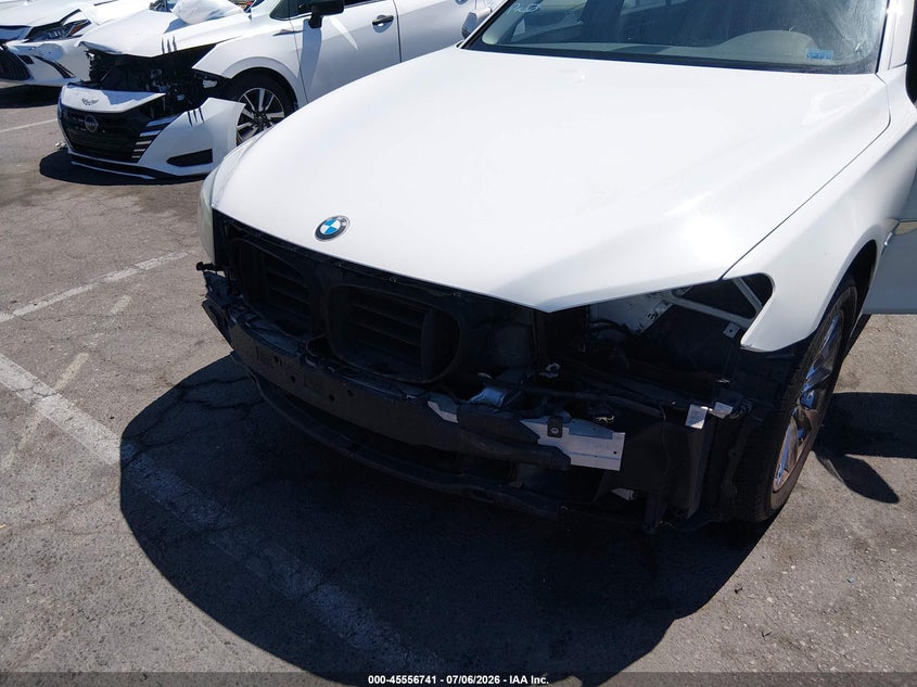 2013 BMW 740LI auction photo 6