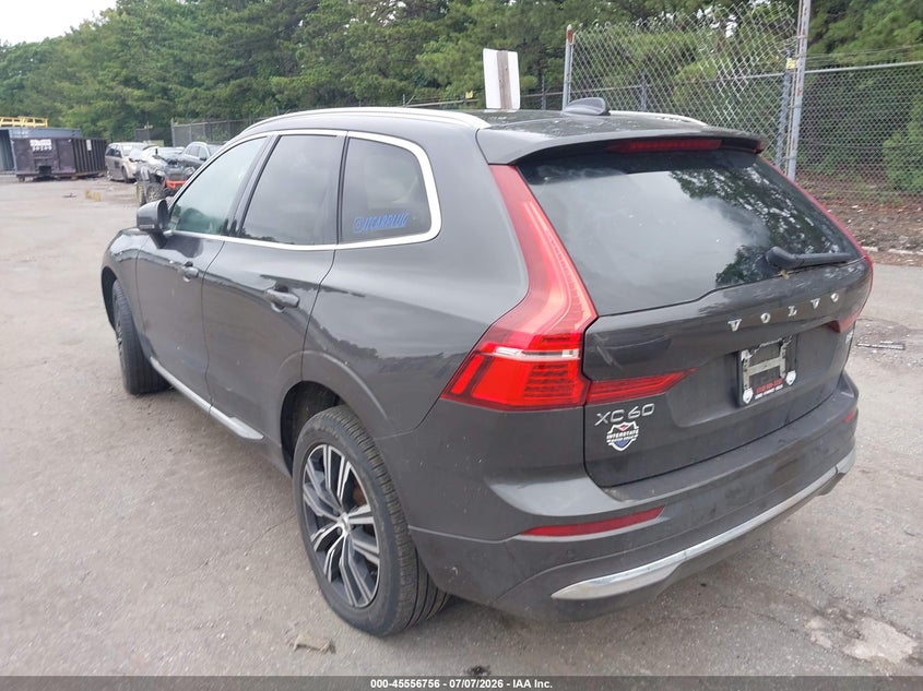 2022 VOLVO XC60 auction photo 3