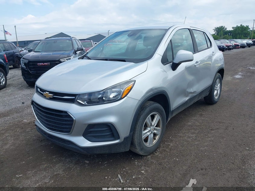 2018 Chevrolet Trax, Левый бок, IAAI, VIN KL7CJNSB3JB558384 — фото 2