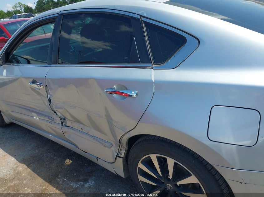 2018 NISSAN ALTIMA auction photo 6