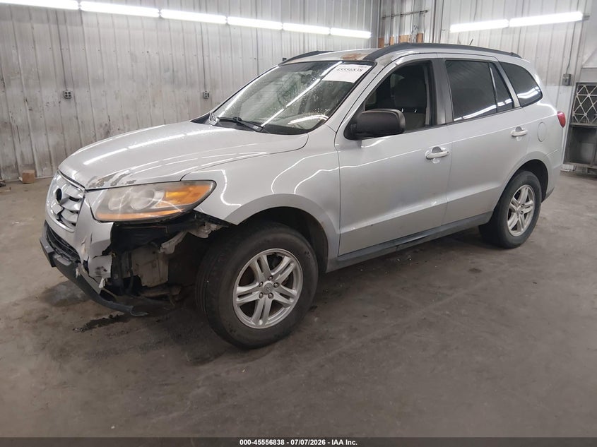 2010 Hyundai Santa Fe, Left Front, IAAI, VIN 5NMSGDAB6AH339035 — photo 2