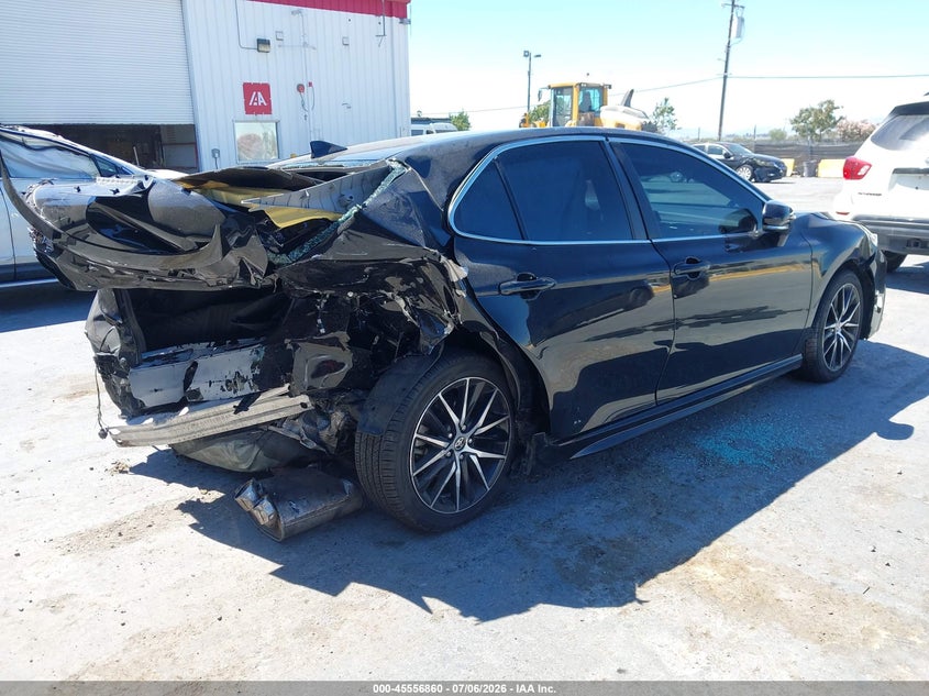 2023 TOYOTA CAMRY auction photo 4