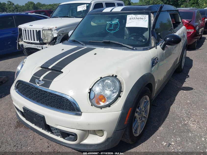 2013 MINI CLUBMAN auction photo 2