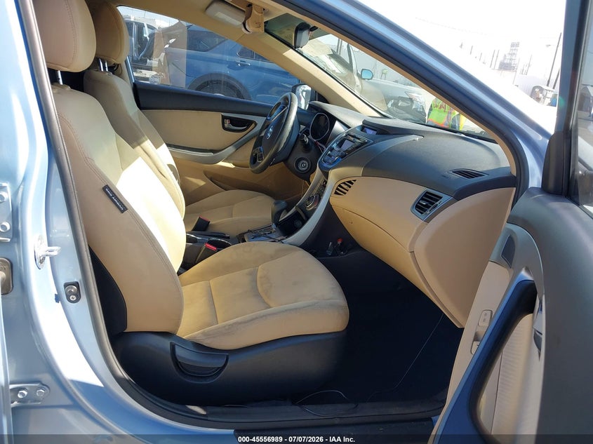 2013 HYUNDAI ELANTRA auction photo 5