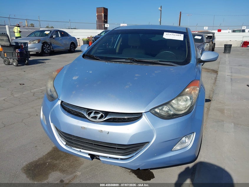 2013 HYUNDAI ELANTRA auction photo 6