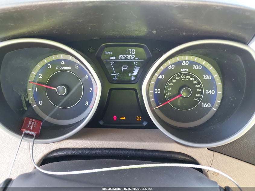 2013 HYUNDAI ELANTRA auction photo 7