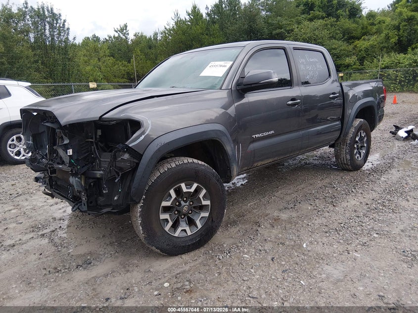 2017 TOYOTA TACOMA auction photo 2