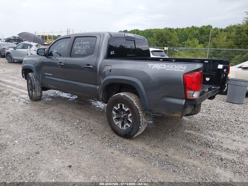 2017 TOYOTA TACOMA auction photo 3