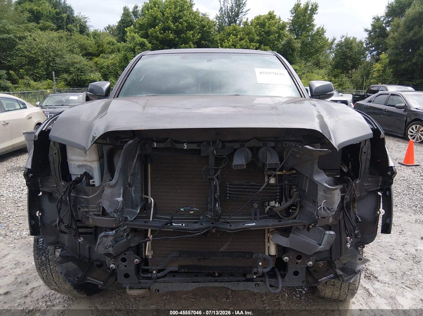 2017 TOYOTA TACOMA auction photo 6