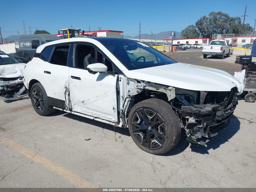 2024 BMW IX auction photo 1