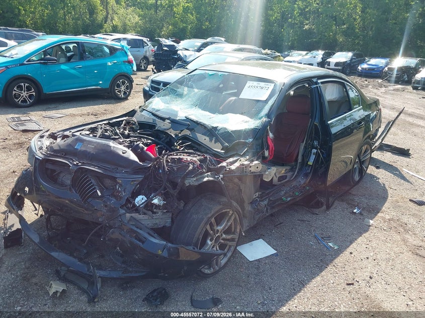 2008 BMW 5er, Front & Rear, IAAI, VIN WBANV93598CW56501 — photo 2