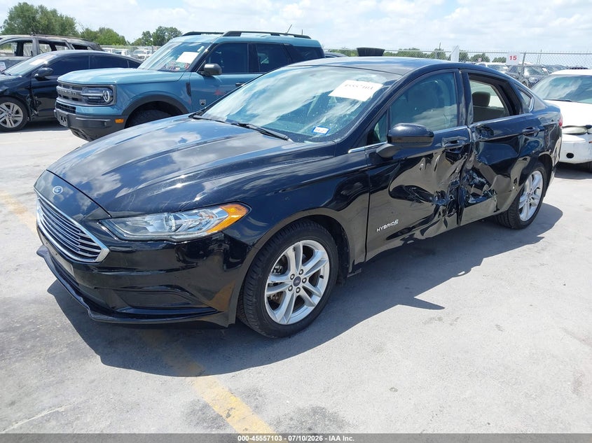 2018 Ford Fusion, Left Side, IAAI, VIN 3FA6P0LU4JR234329 — photo 2