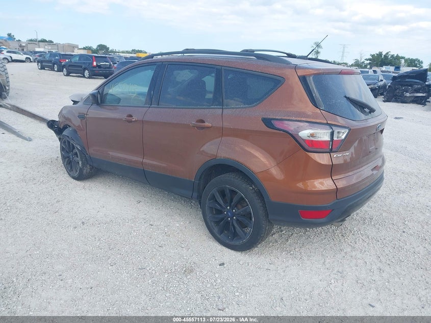 Vin: 1fmcu9g99hue68058, lot: 46055424, ford escape se 20173