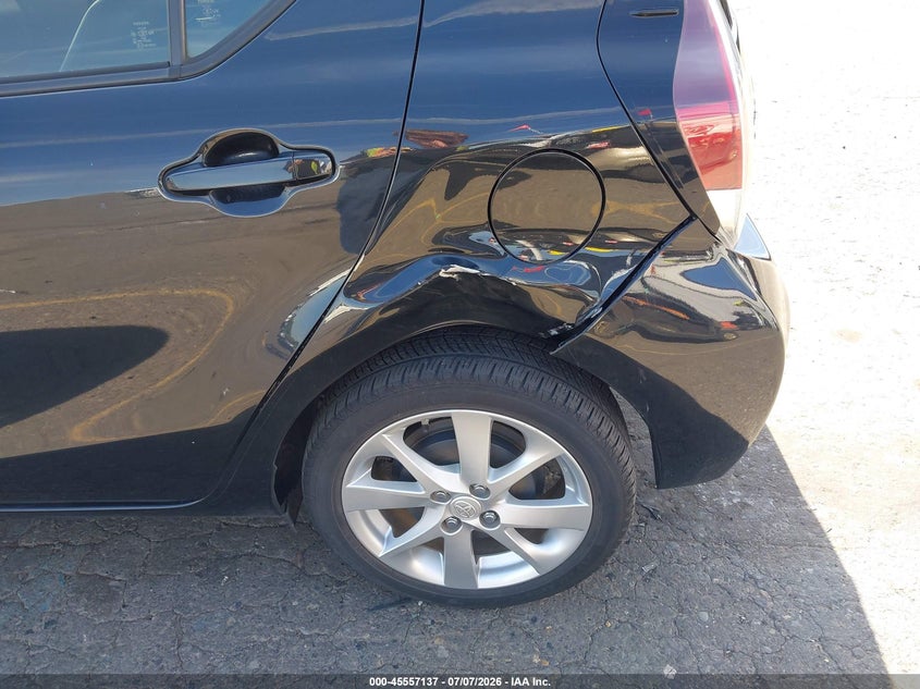 2015 Toyota Prius C Four VIN: JTDKDTB37F1090966 Lot: 45557137