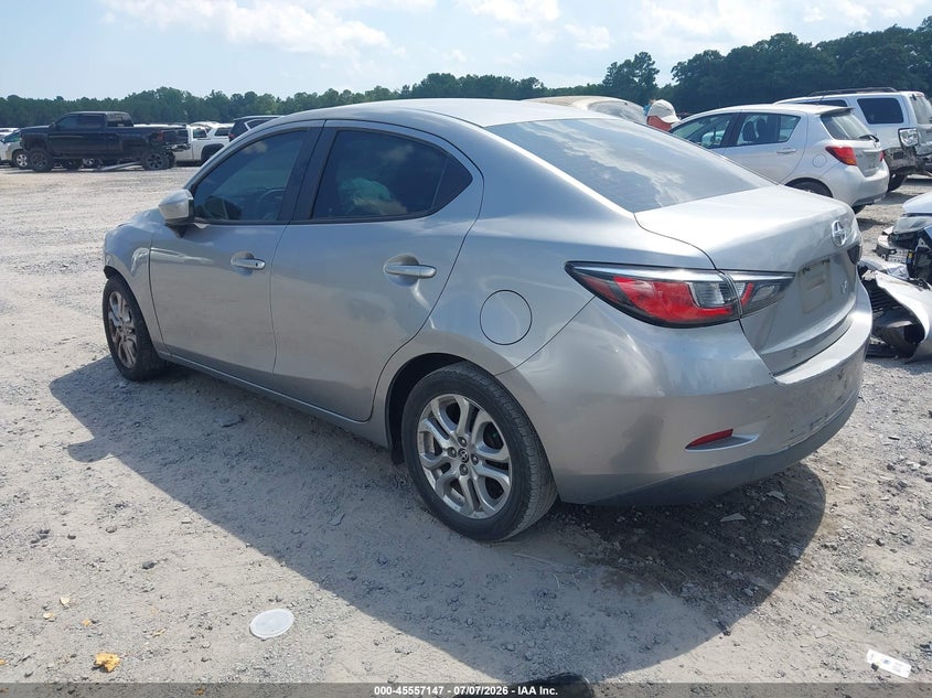 2016 SCION IA auction photo 3