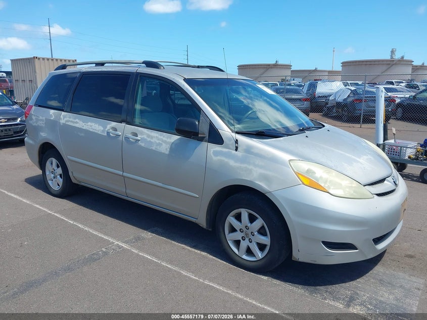 2006 TOYOTA SIENNA LE