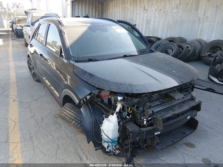 Vin: kndcp3le0r5171901, lot: 46055540, kia niro lx 2024 img_1