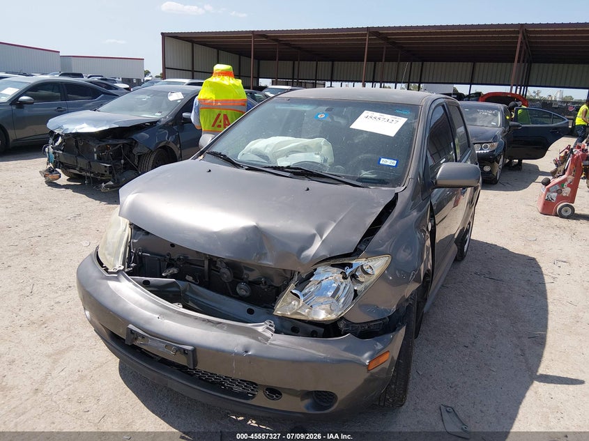 2004 SCION XA auction photo 2