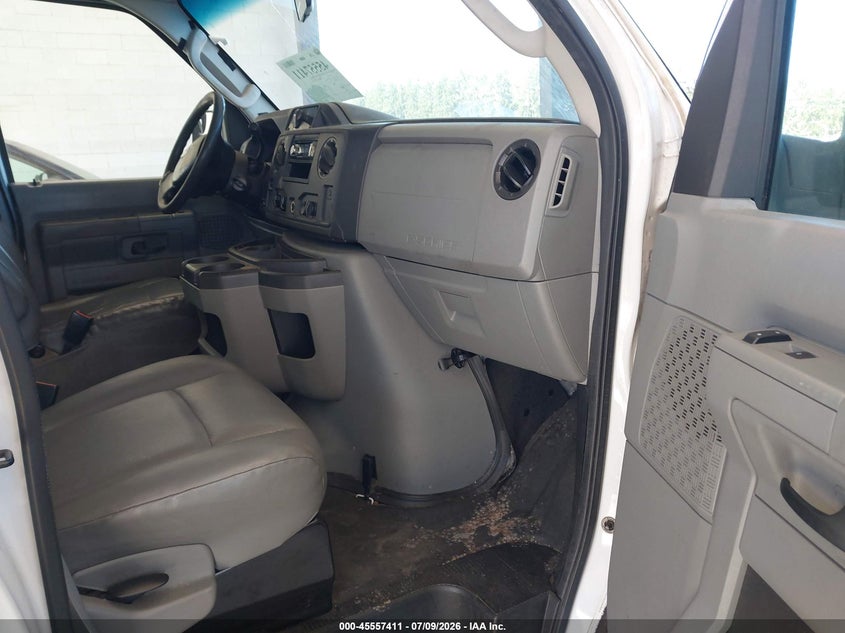 2011 FORD E-350 SUPER DUTY auction photo 5