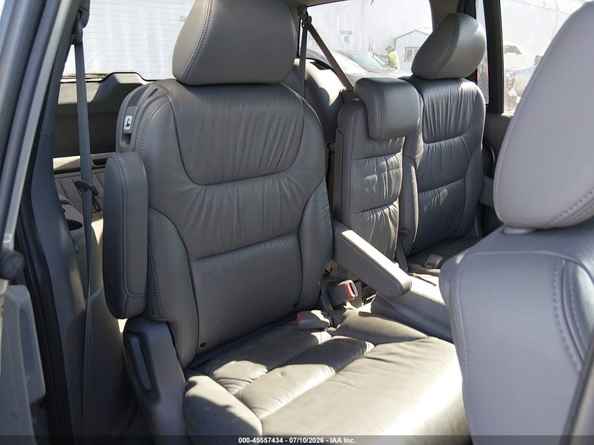 2010 HONDA ODYSSEY auction photo 8