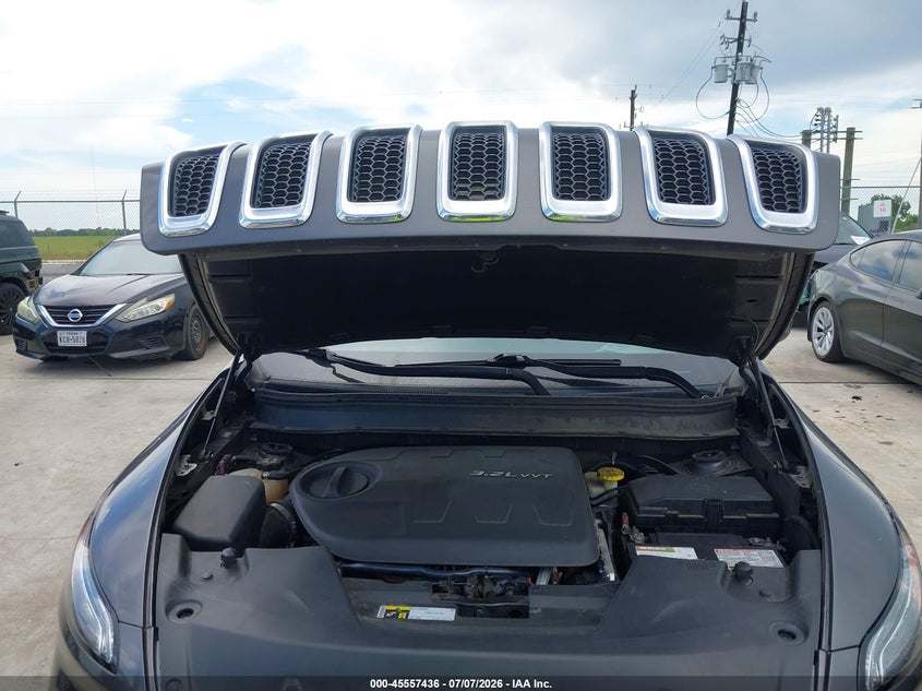 2014 Jeep Cherokee Latitude VIN: 1C4PJLCS5EW155349 Lot: 45557436