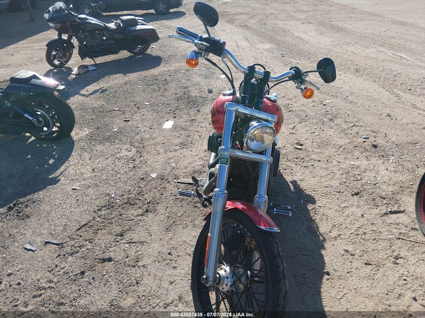 2012 HARLEY-DAVIDSON FXDWG auction photo 5